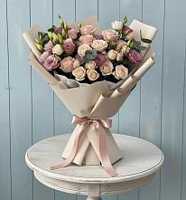 Букет цветов из:  Розы и Лизиантусы в Семибратово