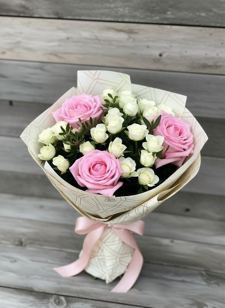 Букет цветов из: Розы в Семибратово