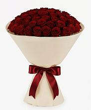 Букет 101 Бордовая роза Блэк Бакарра в Семибратово
