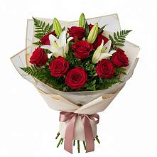 Букет цветов из:  Лилии и Розы в Семибратово