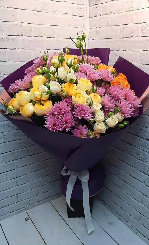 Букет цветов из: Хризантемы и Розы в Семибратово
