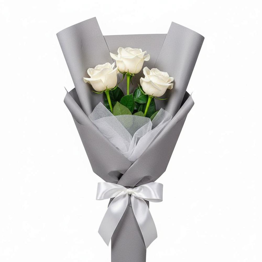 Букет 3 белые розы в Семибратово