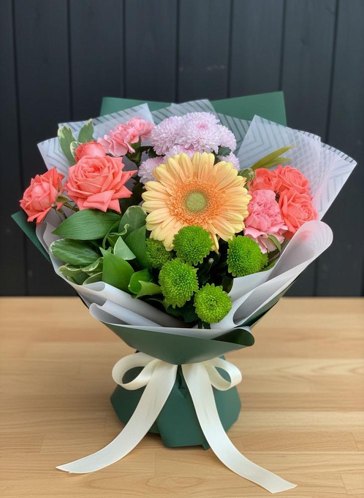 Букет цветов из: Гвоздики, Розы, Герберы и Хризантемы в Семибратово